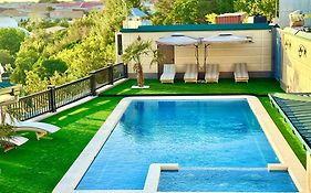 Siab Hotel Premium